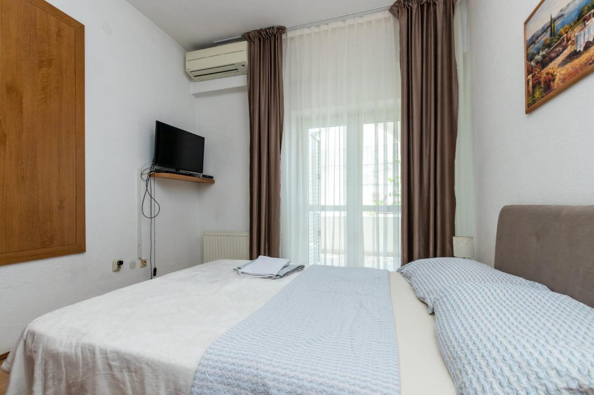 Apartments Dino Kastela Exterior photo
